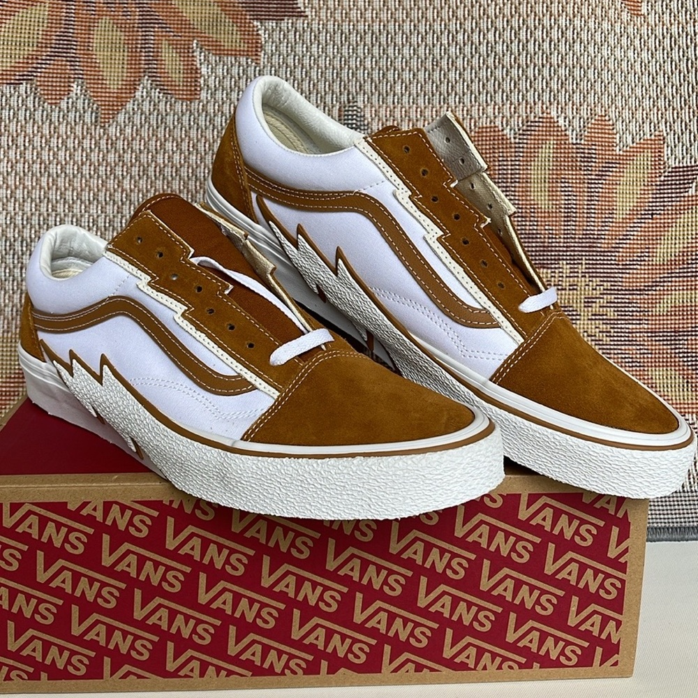 Vans WMNS Old Skool Bolt
Cathay Spice
VN0009Q5KFR sneakers - Picture 7 of 16
